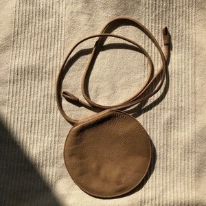 are studios disc purse/bag🤍